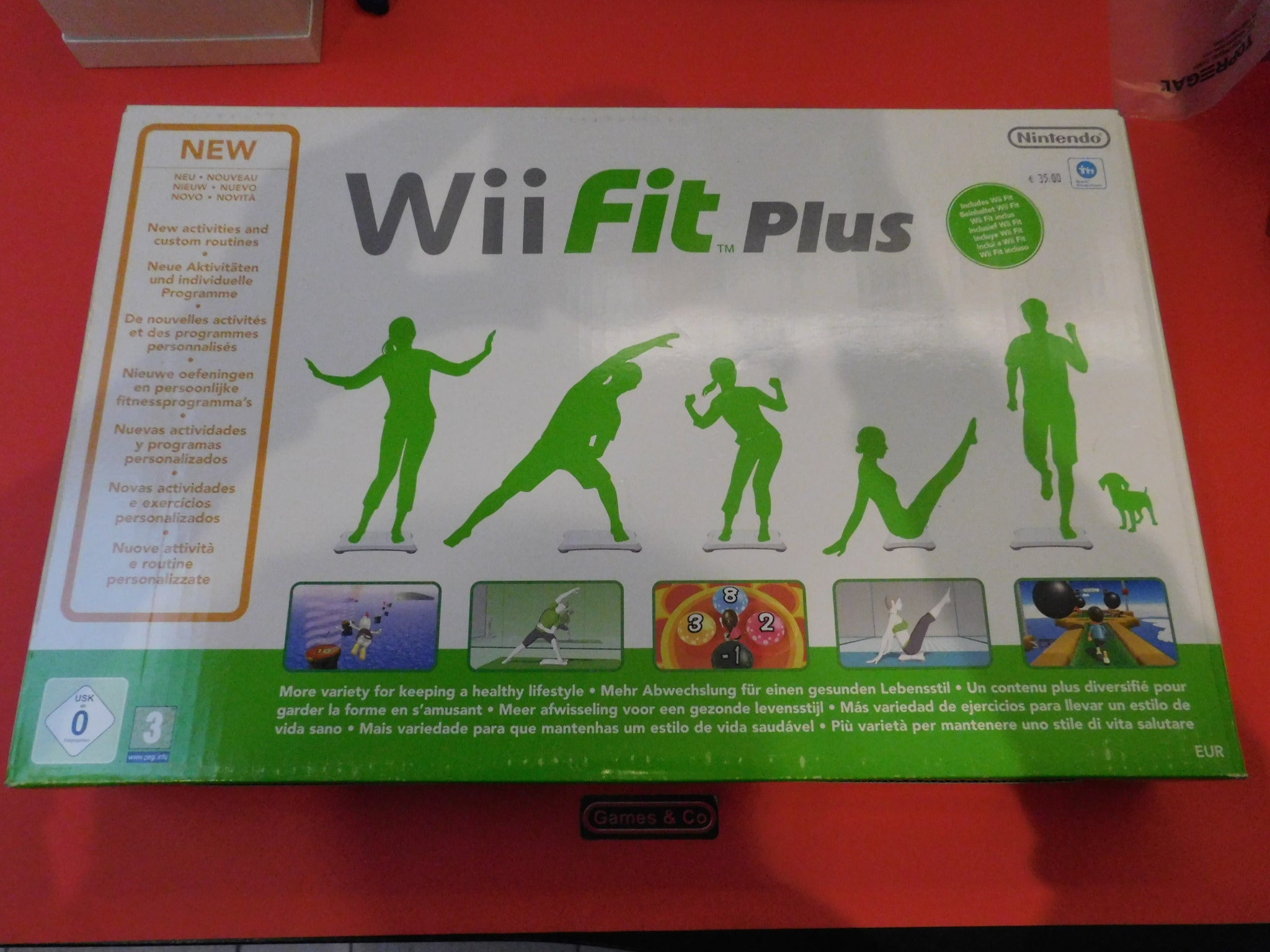 Wii BALANCE BOARD + Wii FIT PLUS