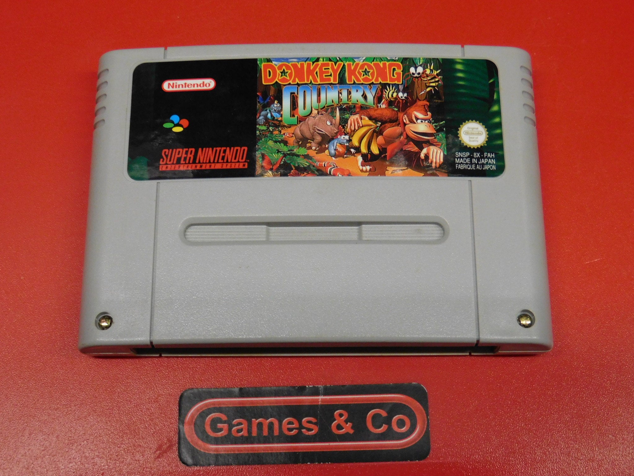 DONKEY KONG COUNTRY