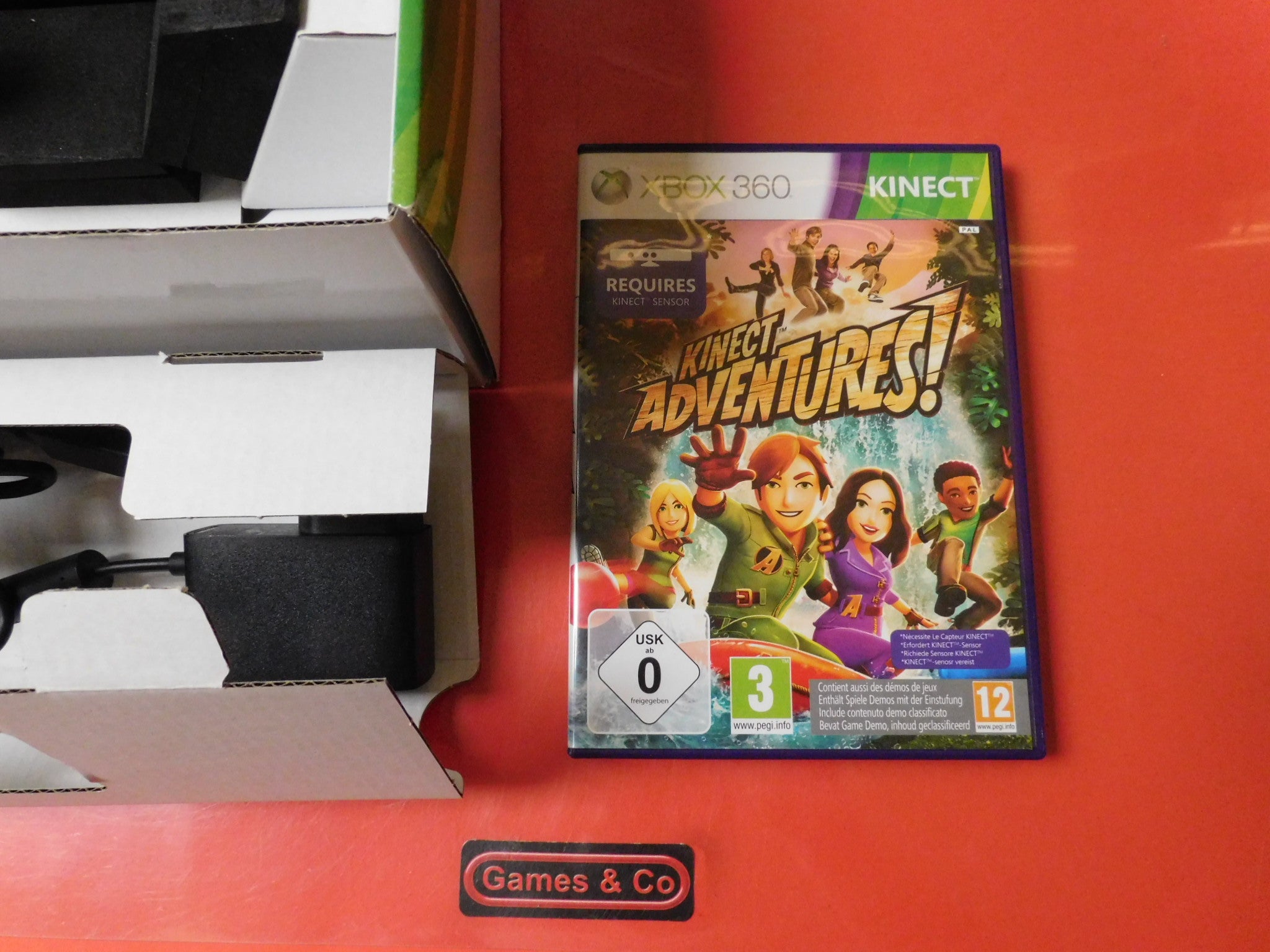 XBOX360 KINECT MET OPLADER + SPEL