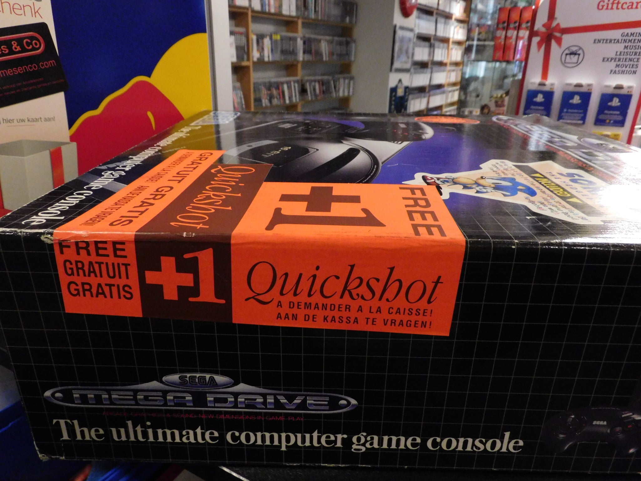 Sega Mega Drive I console SONIC BUNDLE