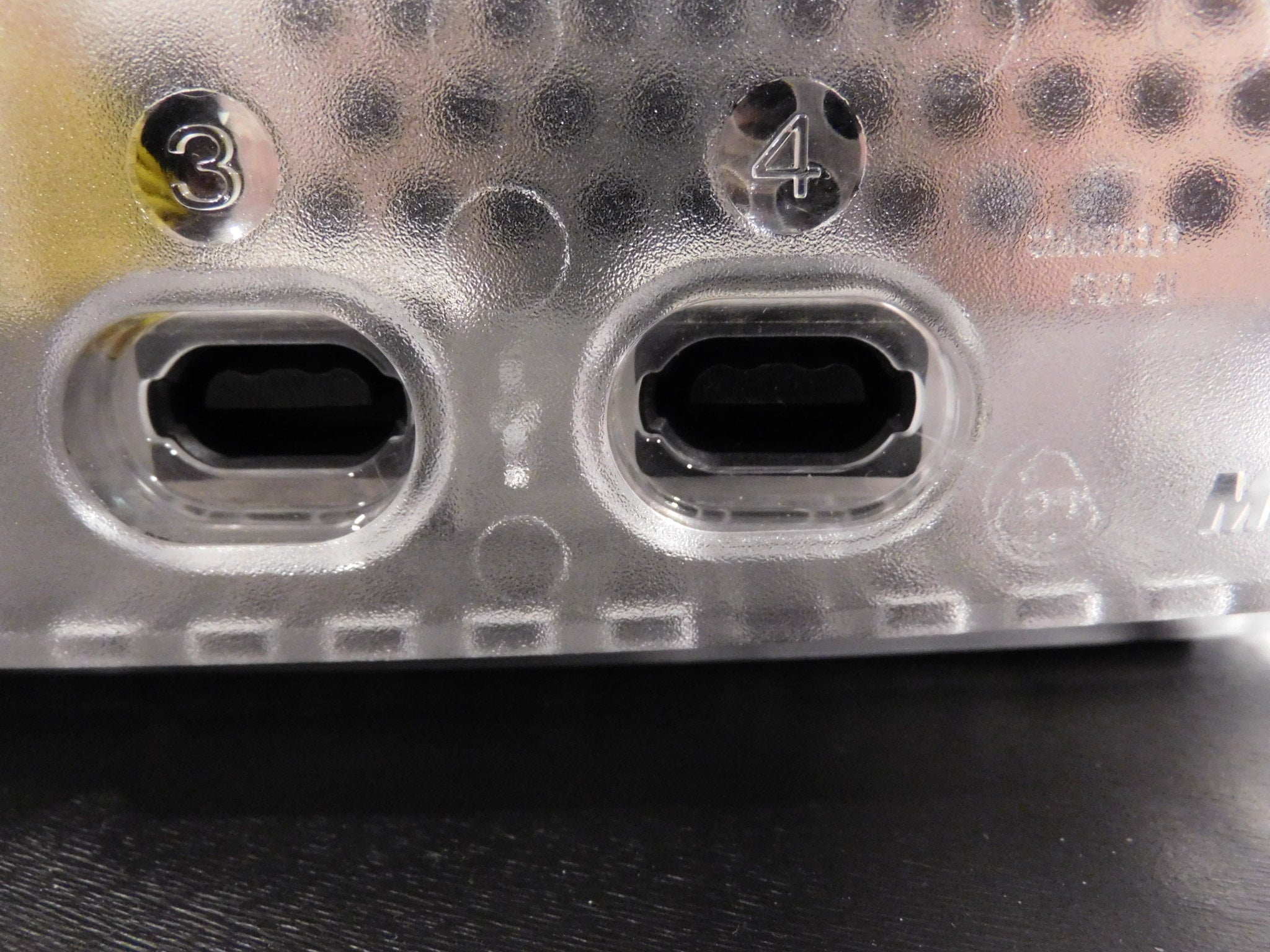 XBOX CLASSIC  CONSOLE LIMITED EDITION CRYSTAL VERSION (FOR DISPLAY ONLY)