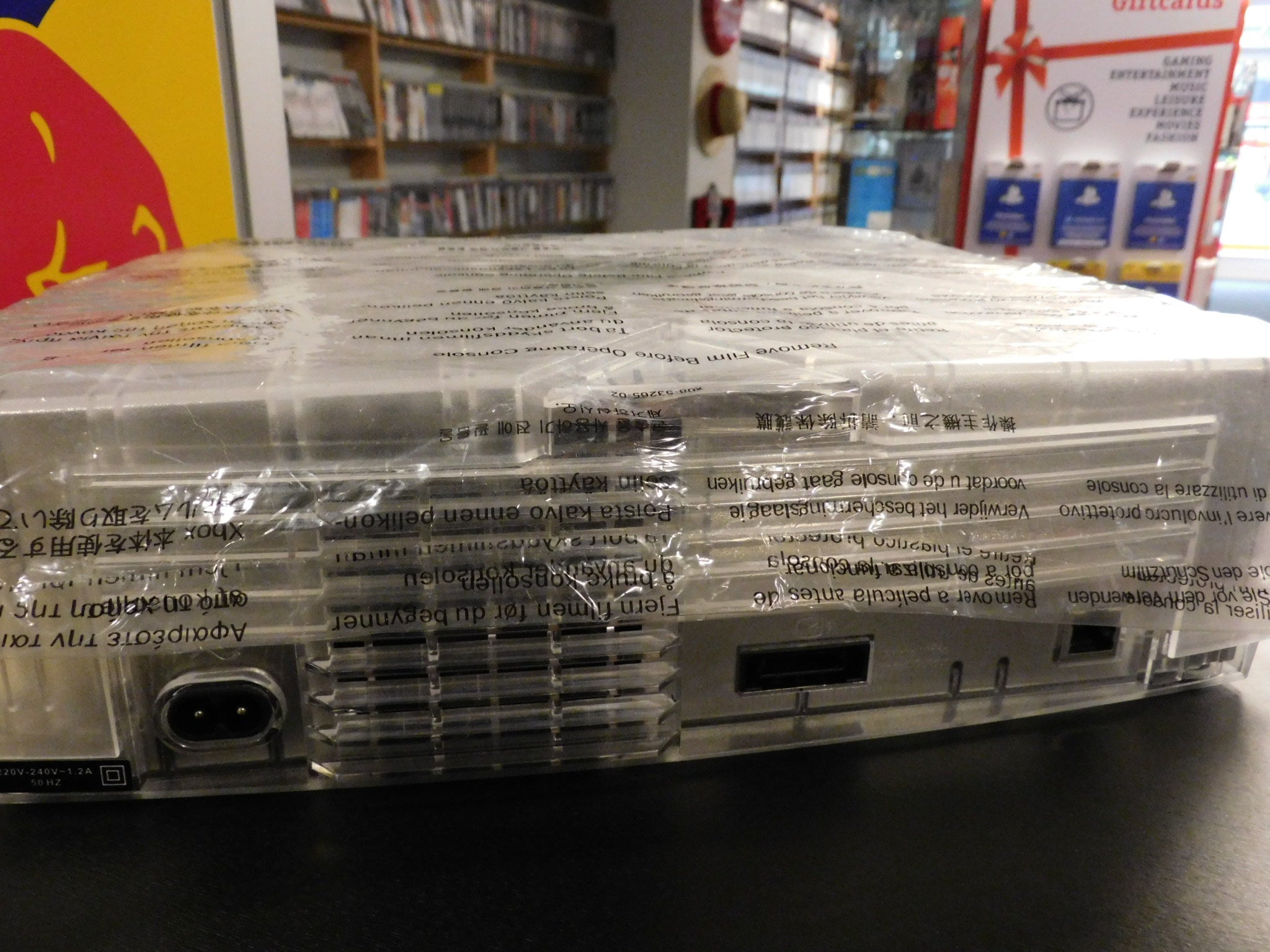 XBOX CLASSIC  CONSOLE LIMITED EDITION CRYSTAL VERSION (FOR DISPLAY ONLY)