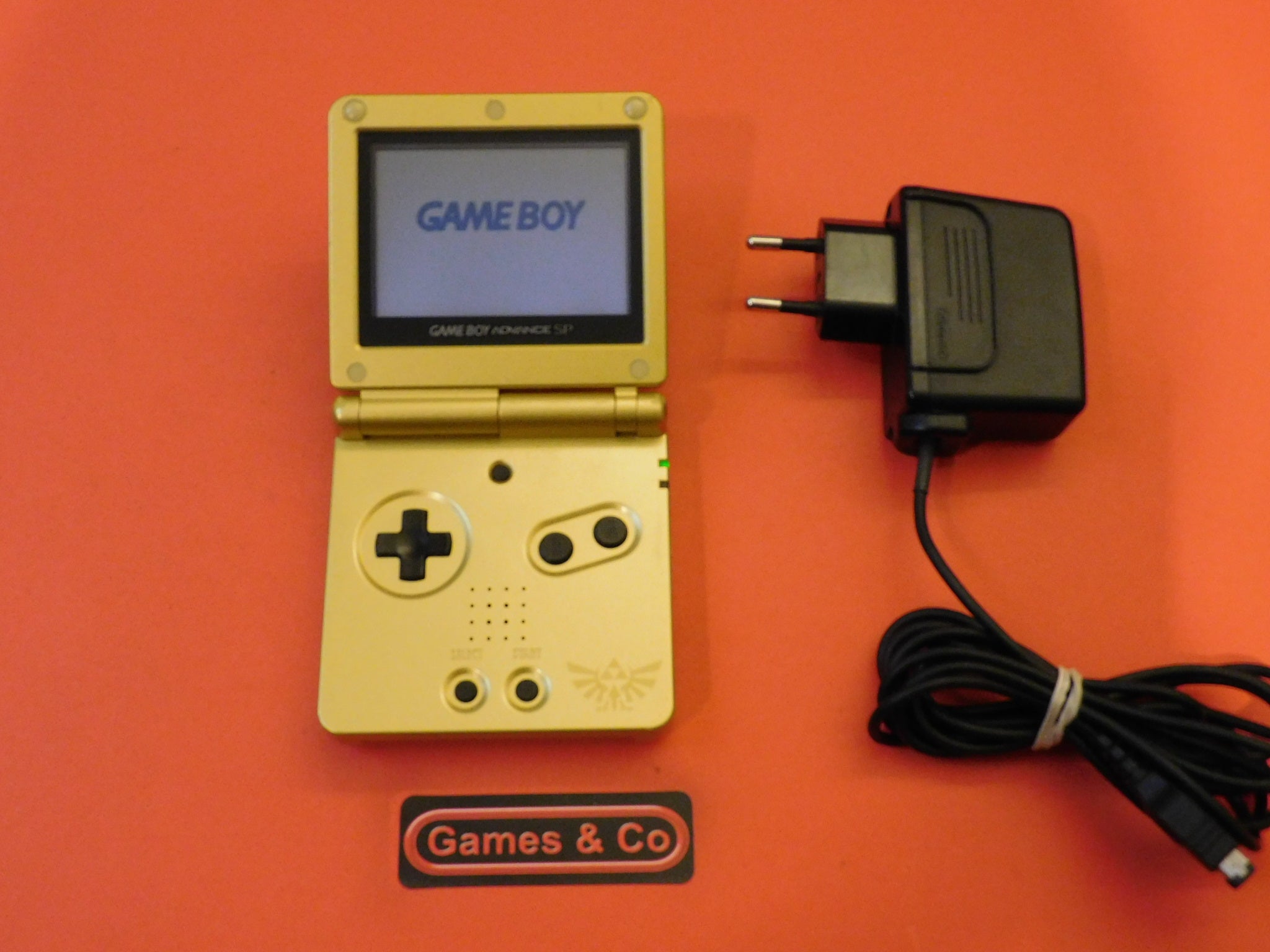 GAMEBOY ADVANCE SP CONSOLE LIMITED EDITION ZELDA