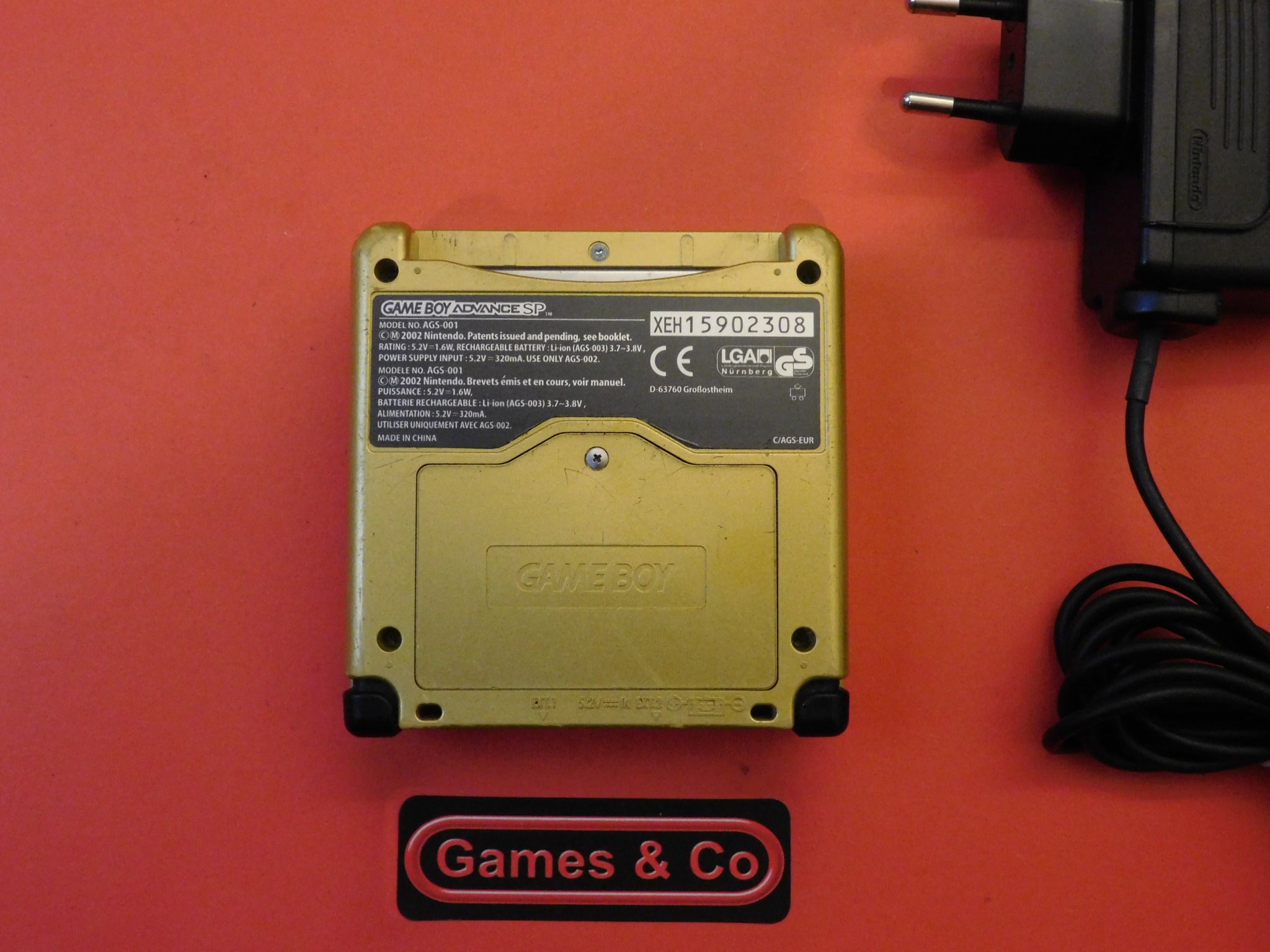 GAMEBOY ADVANCE SP CONSOLE LIMITED EDITION ZELDA