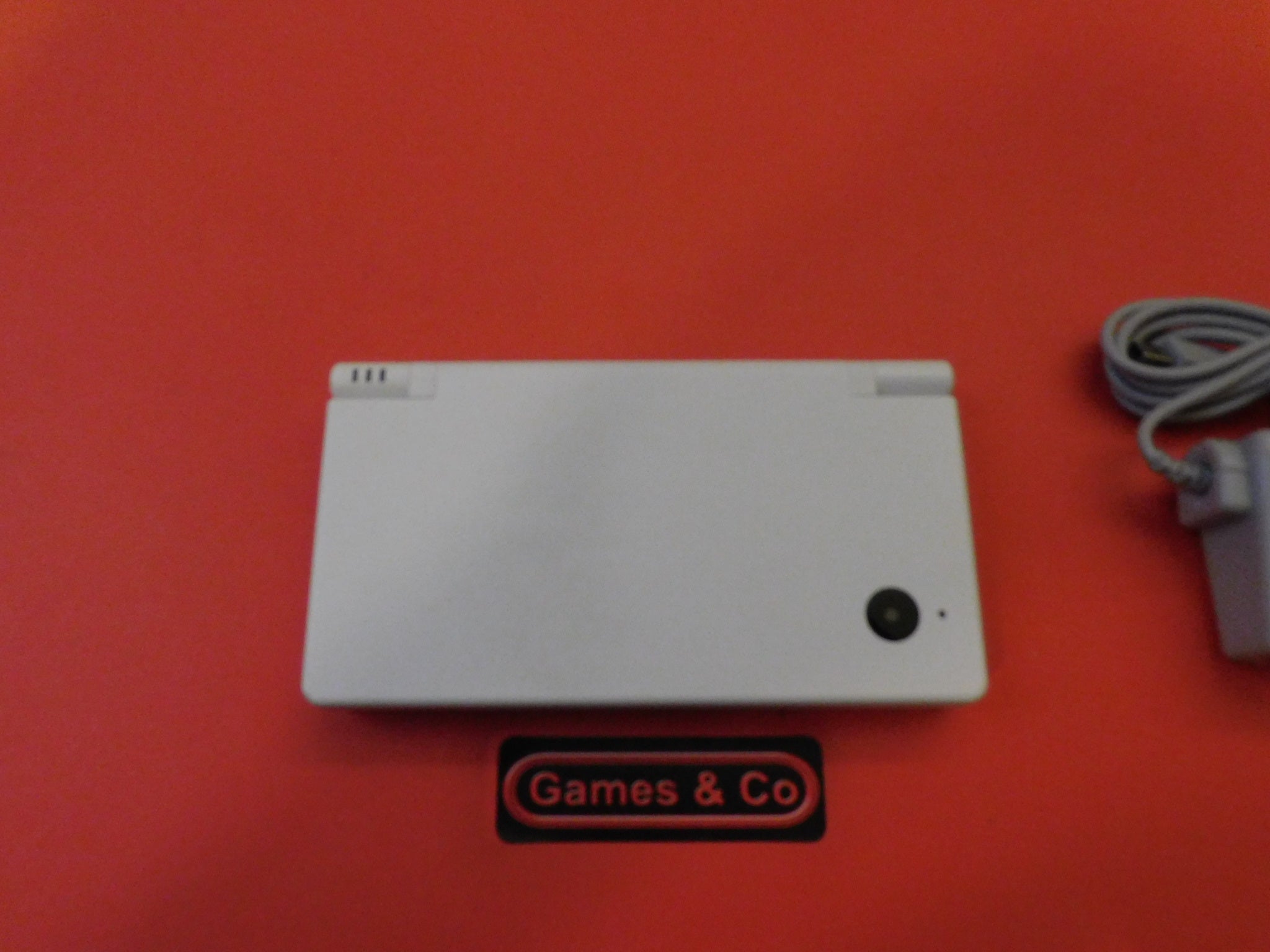 NINTENDO DSi CONSOLE