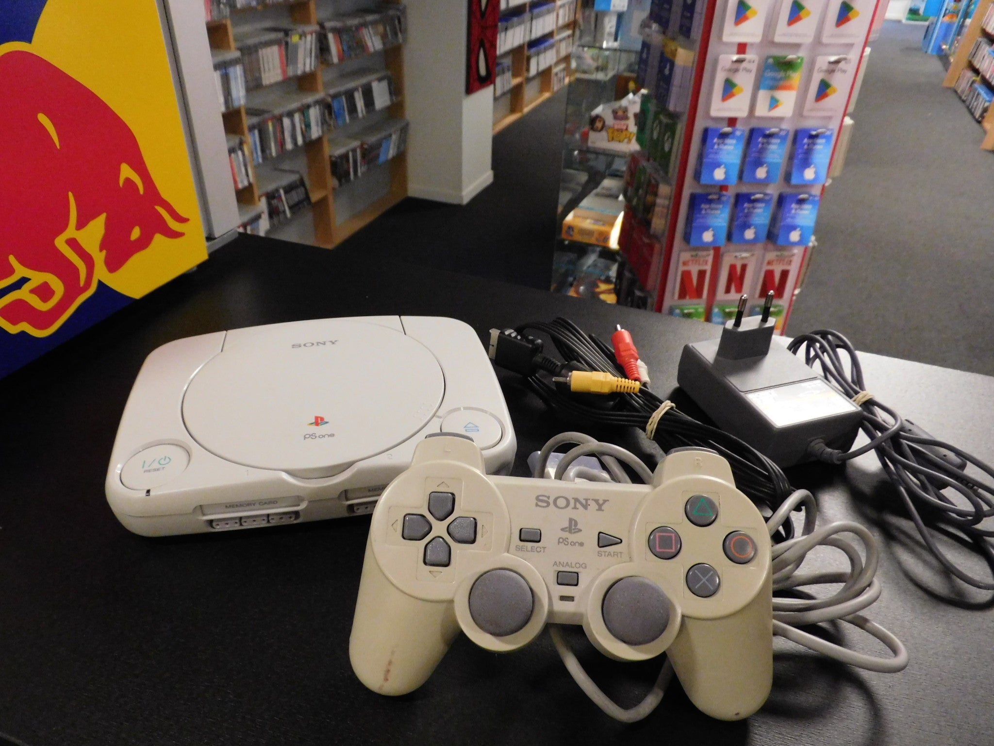 PLAYSTATION 1 ONE   CONSOLE