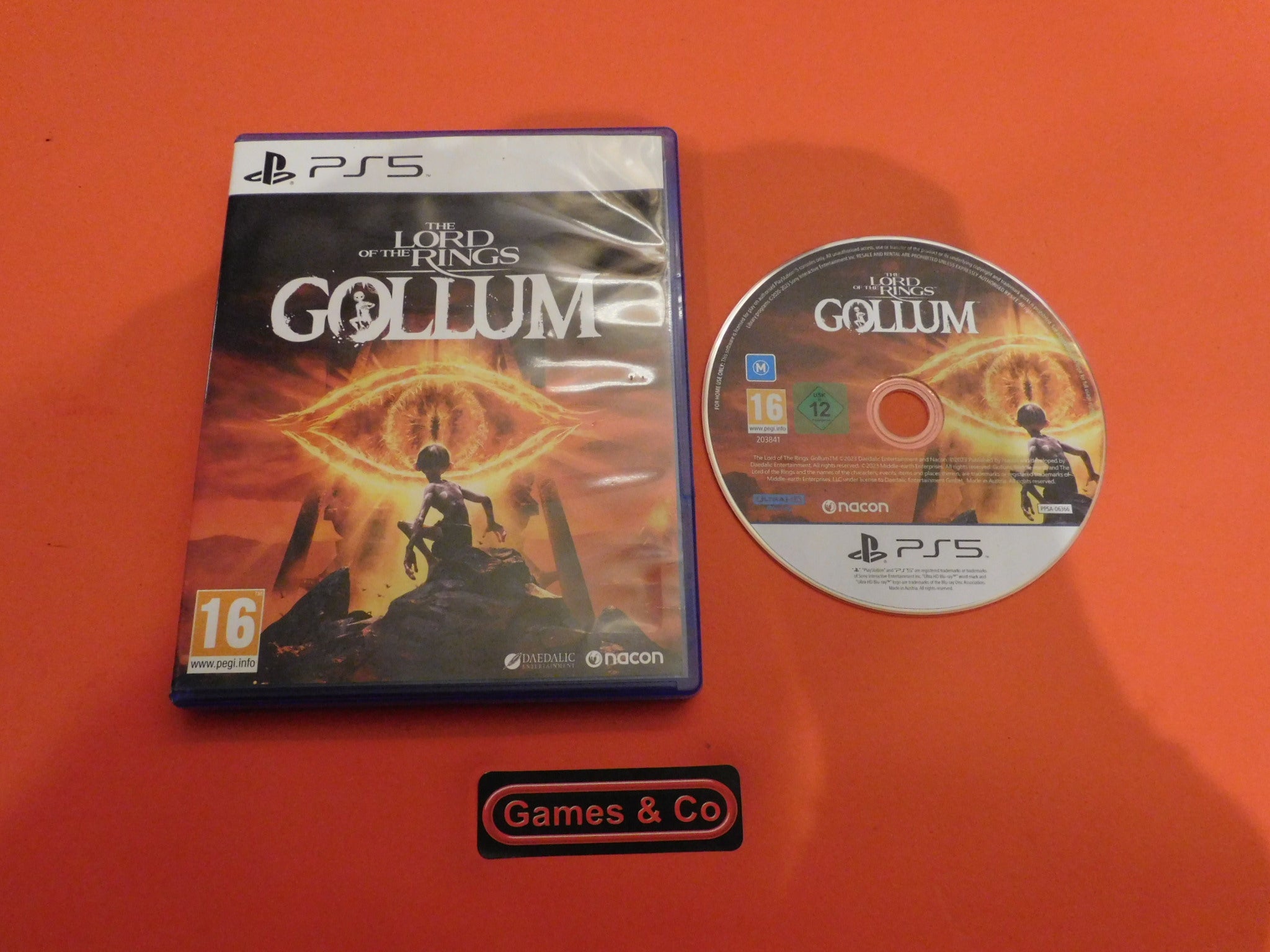 THE LORD OF THE RINGS GOLLUM