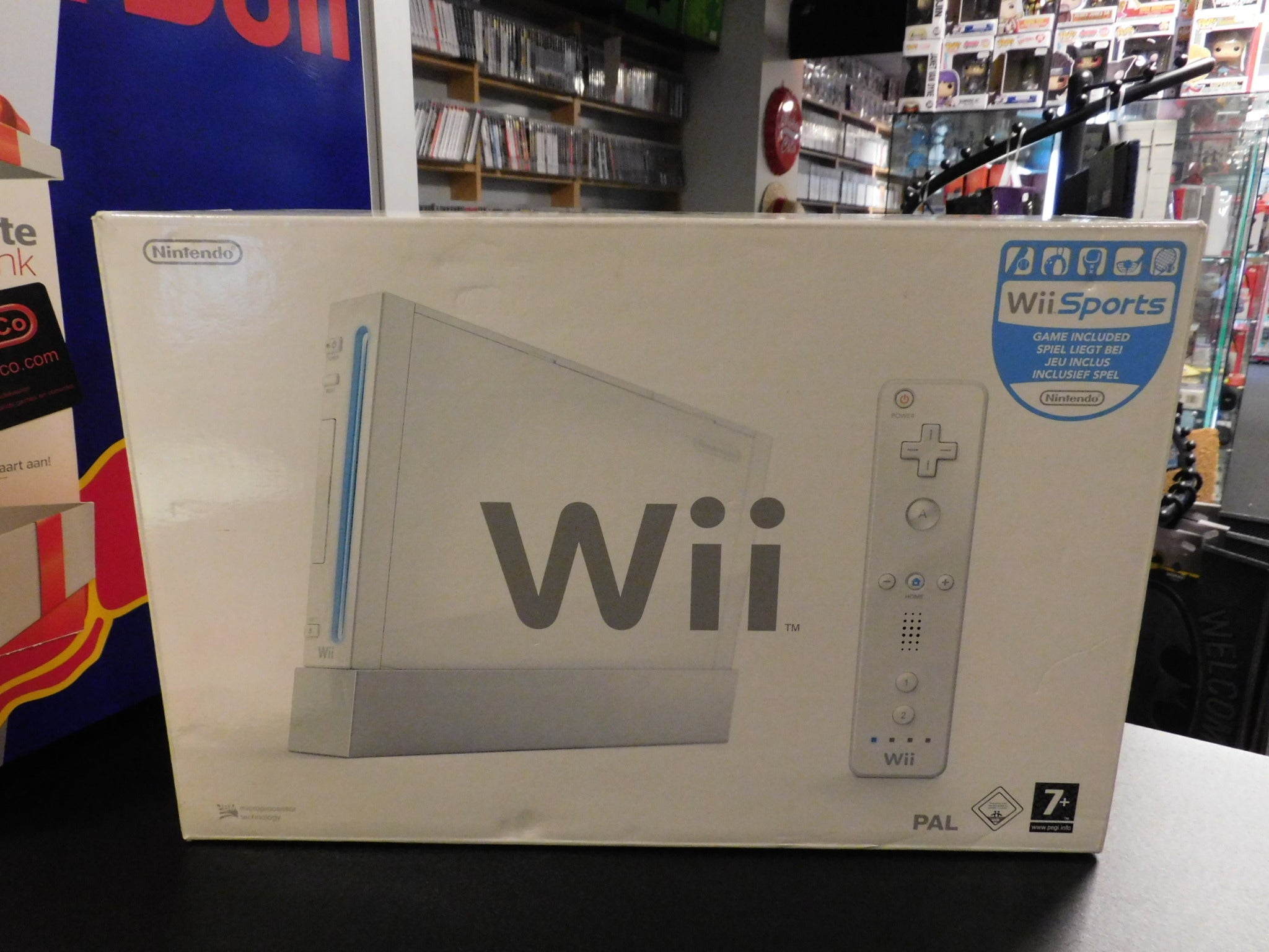 Wii CONSOLE + Wii SPORTS