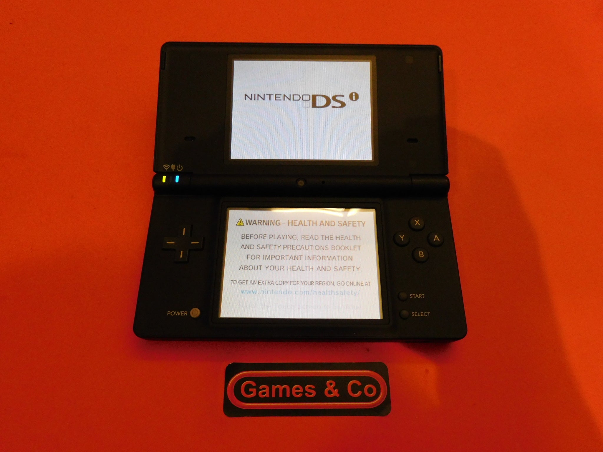 NINTENDO DSi CONSOLE