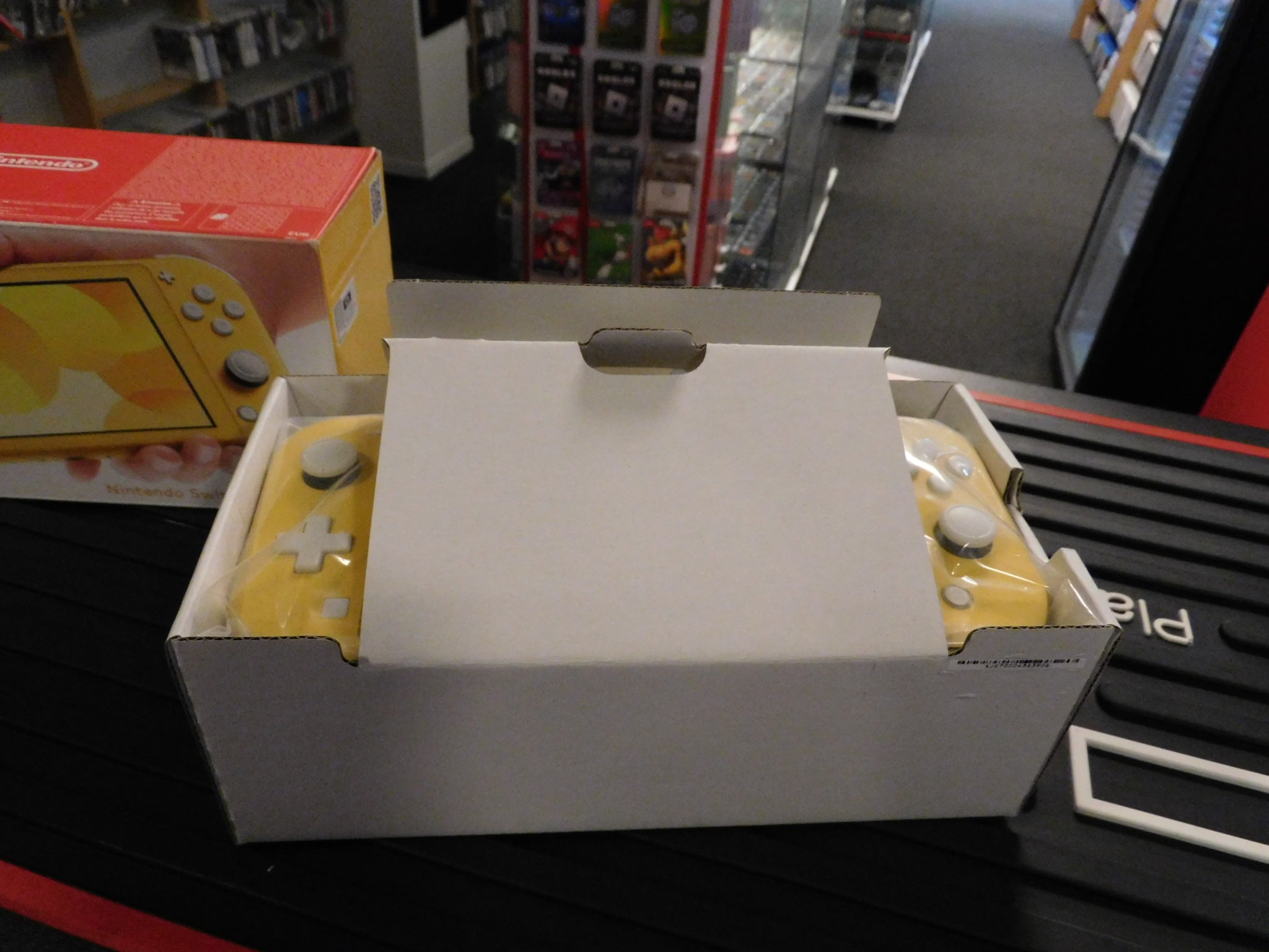 NINTENDO SWITCH LITE CONSOLE