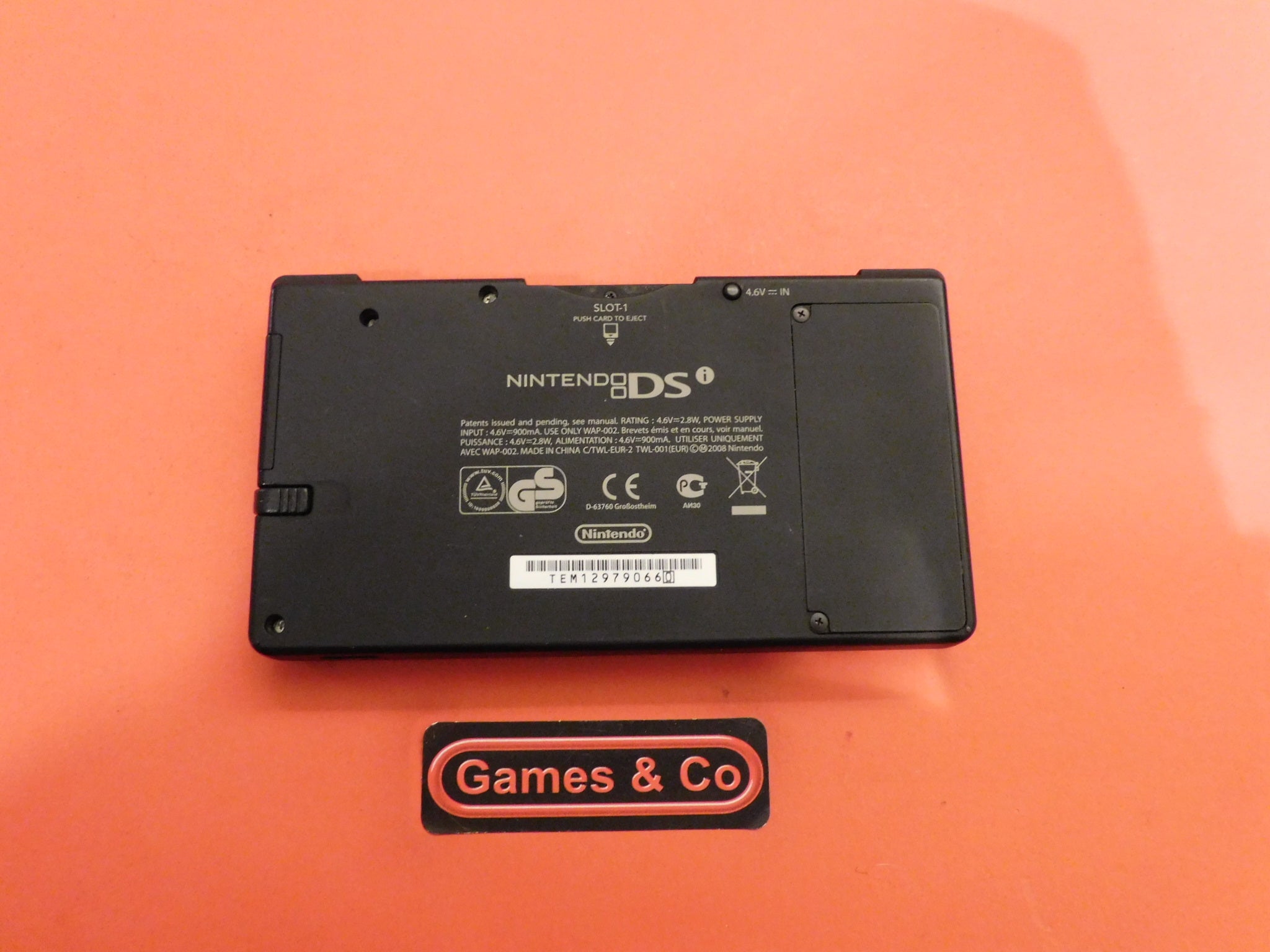 NINTENDO DSi CONSOLE