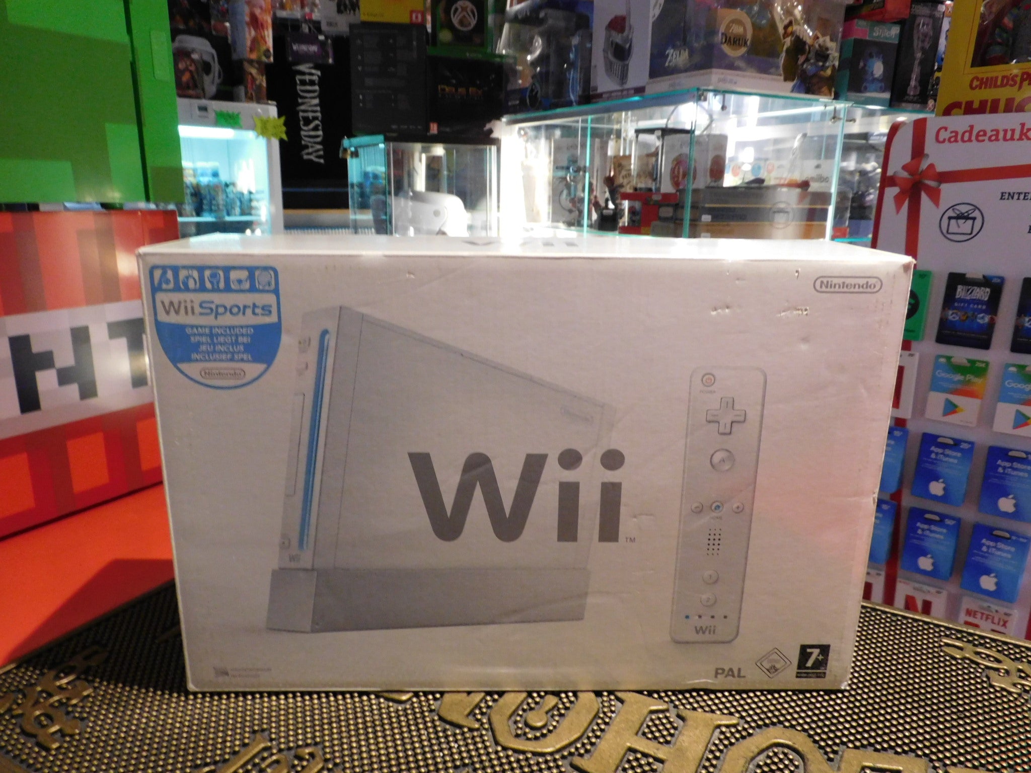 Wii CONSOLE + Wii SPORTS