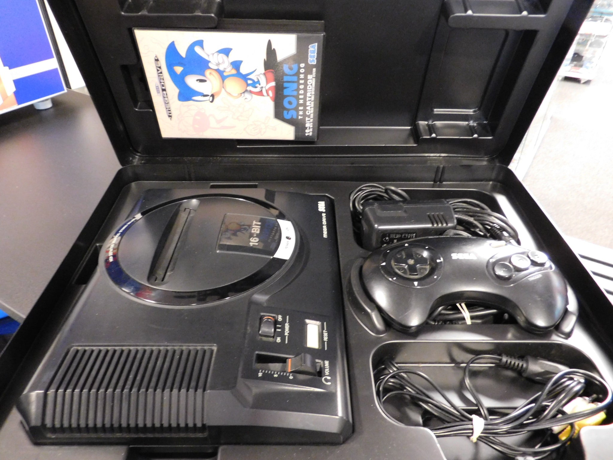 Sega Mega Drive I console (EX RENTAL SET)