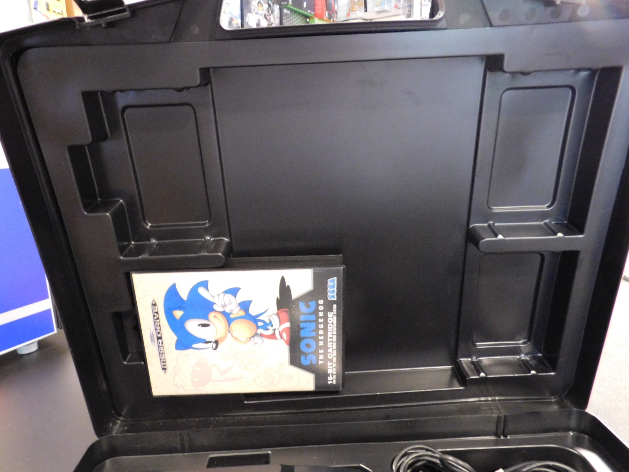 Sega Mega Drive I console (EX RENTAL SET)