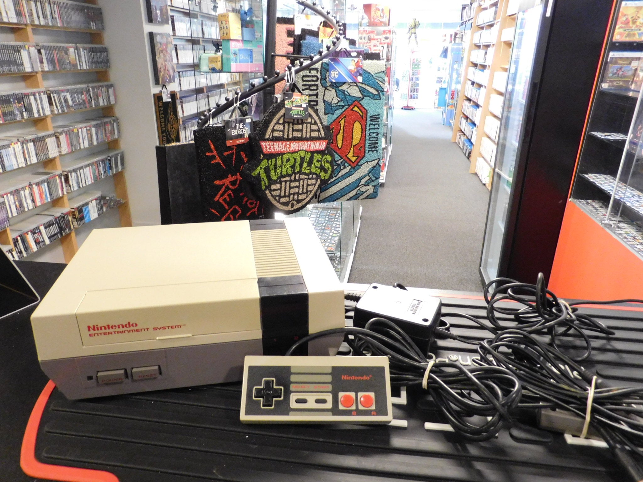 NINTENDO NES CONSOLE