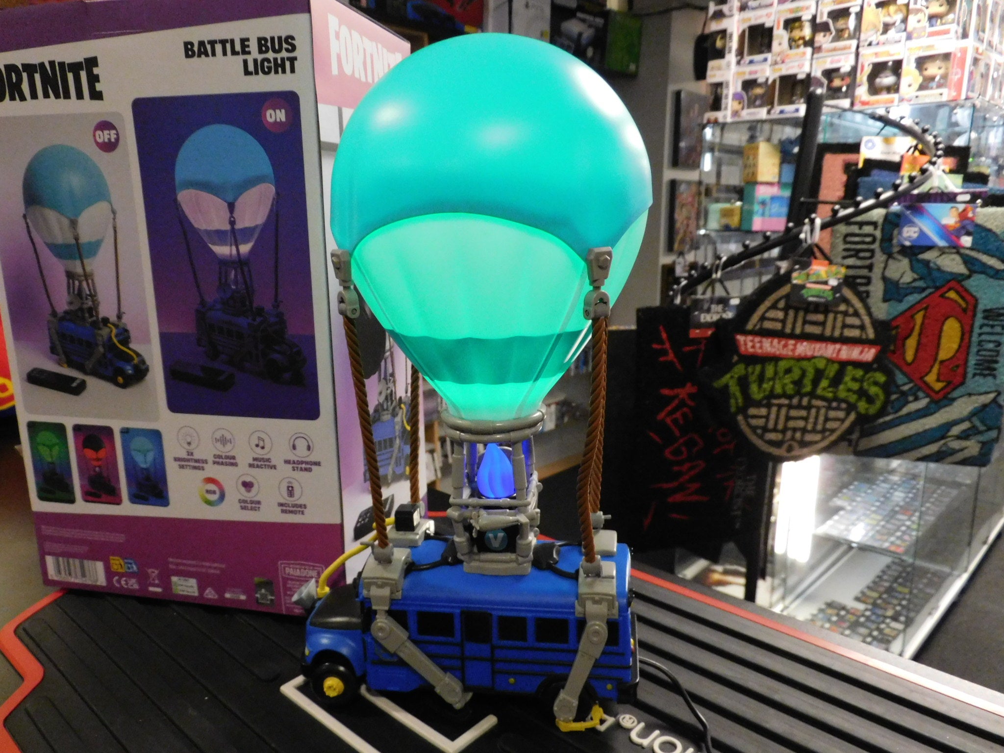 FORNITE - Battle Bus - Diorama Light 31cm