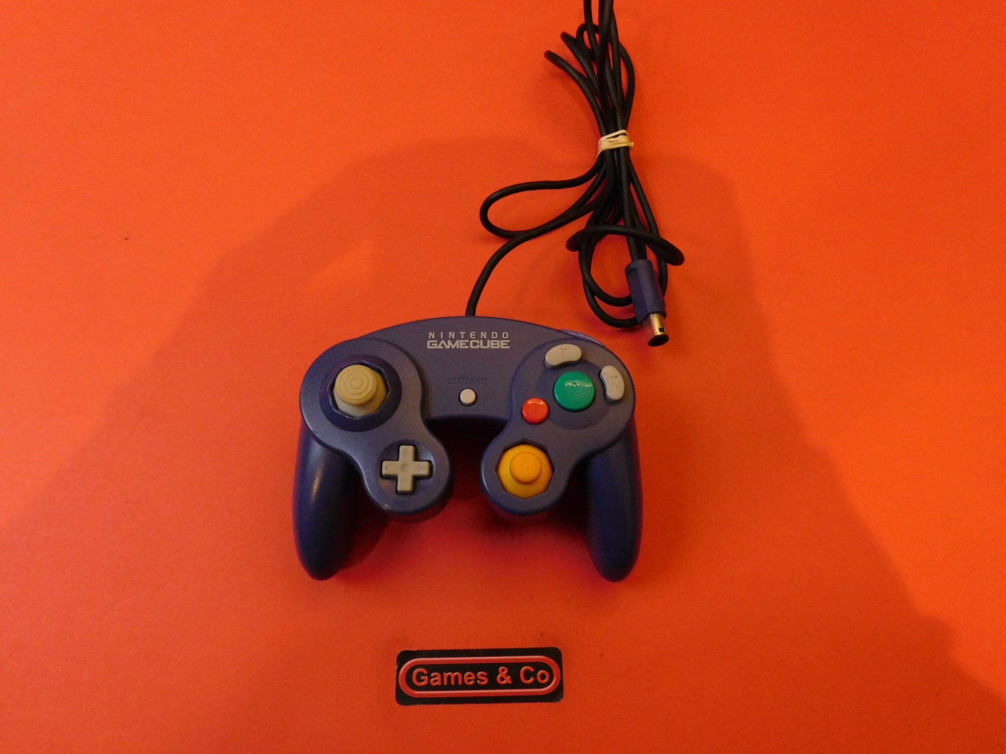 GAMECUBE  CONTROLLER