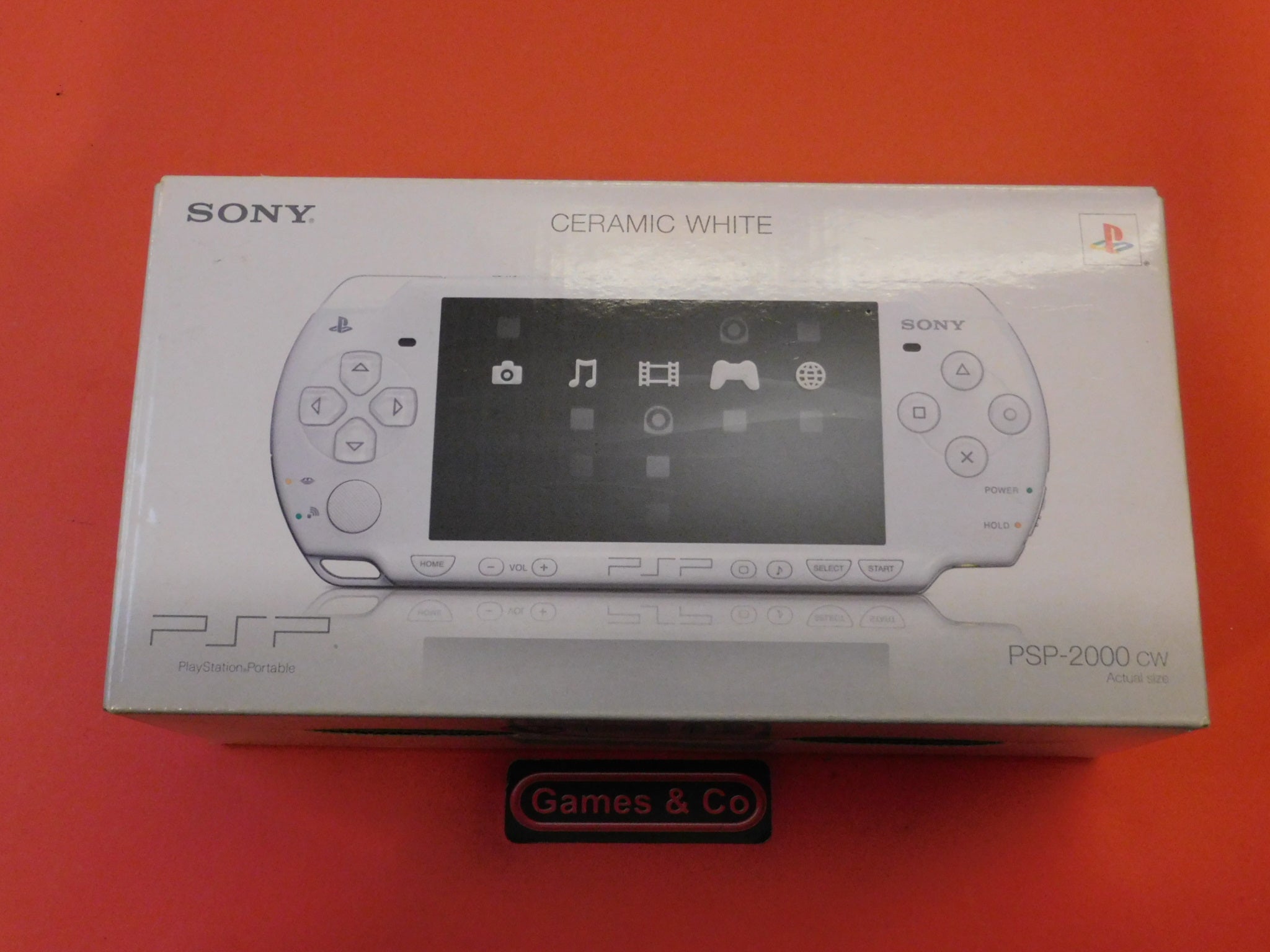 PSP CONSOLE  PSP-2000 JAP