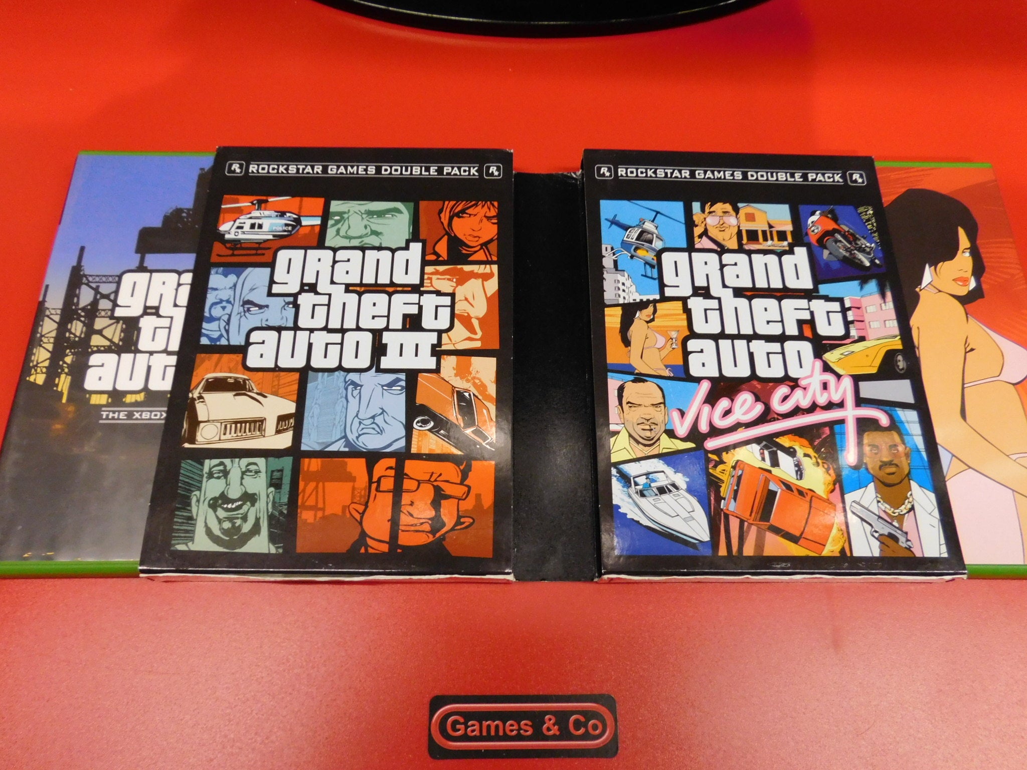 GRAND THEFT AUTO DOUBLE PACK  **